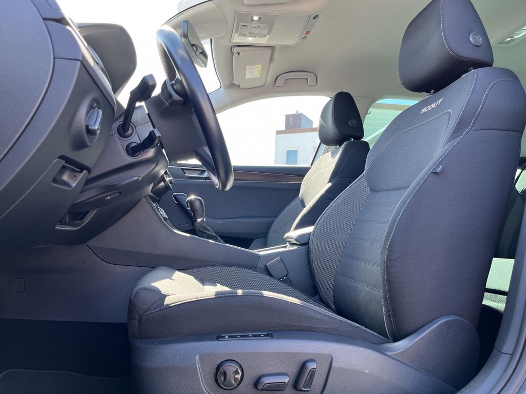 Skoda Superb SCOUT 2.0 TDI DSG 11