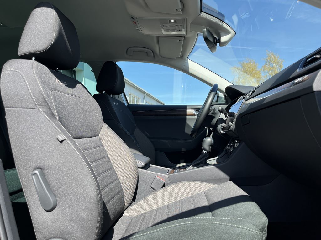 Skoda Superb SCOUT 2.0 TDI DSG 13