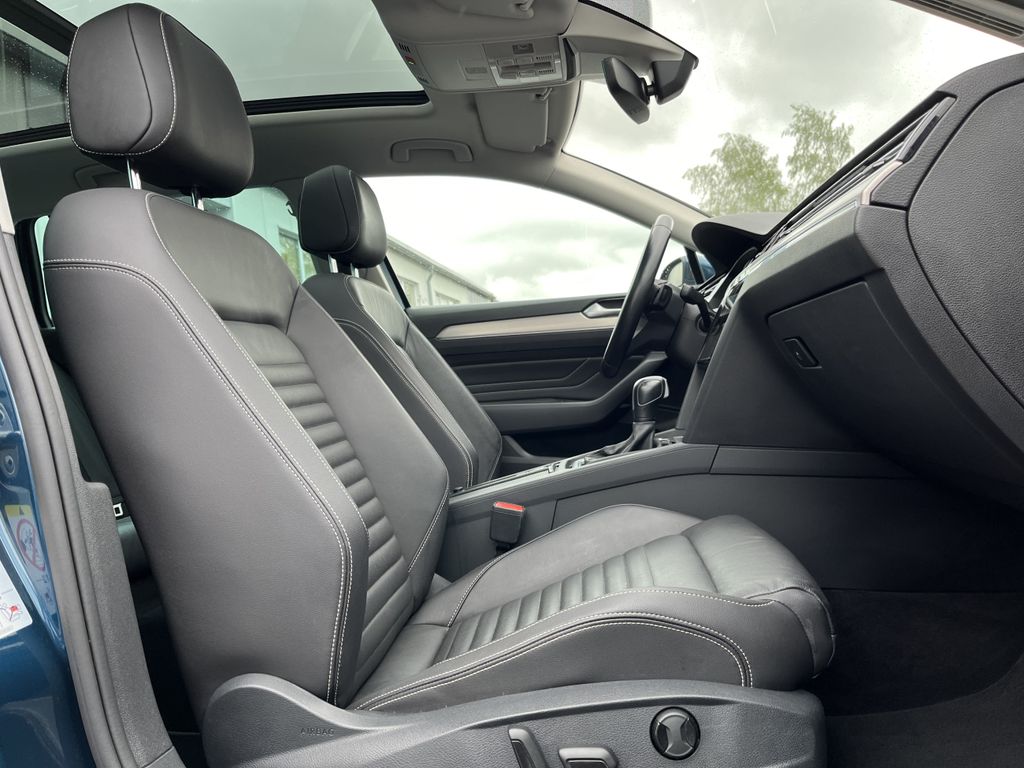 Volkswagen Passat Variant 2.0 TDI DSG Business 13