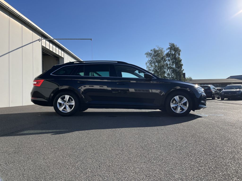 Skoda Superb Combi 2.0 TDI DSG Ambition 5