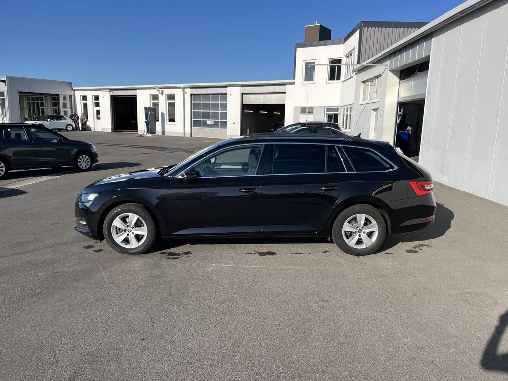 Skoda Superb Combi 2.0 TDI DSG Ambition 3