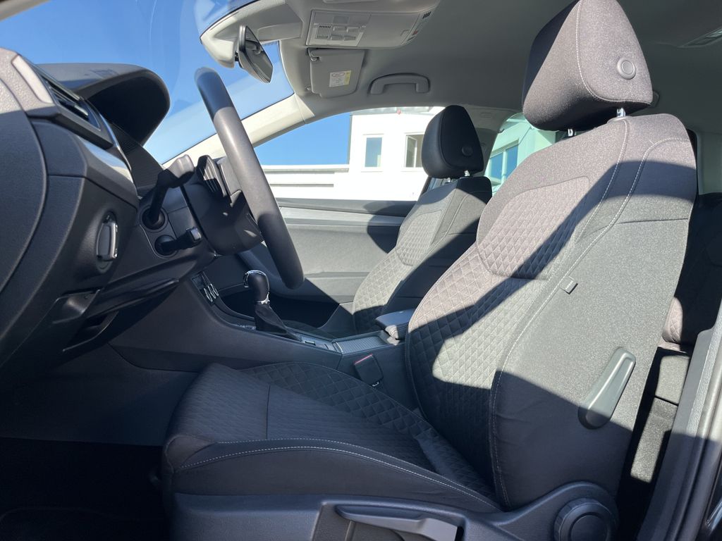 Skoda Superb Combi 2.0 TDI DSG Ambition 13