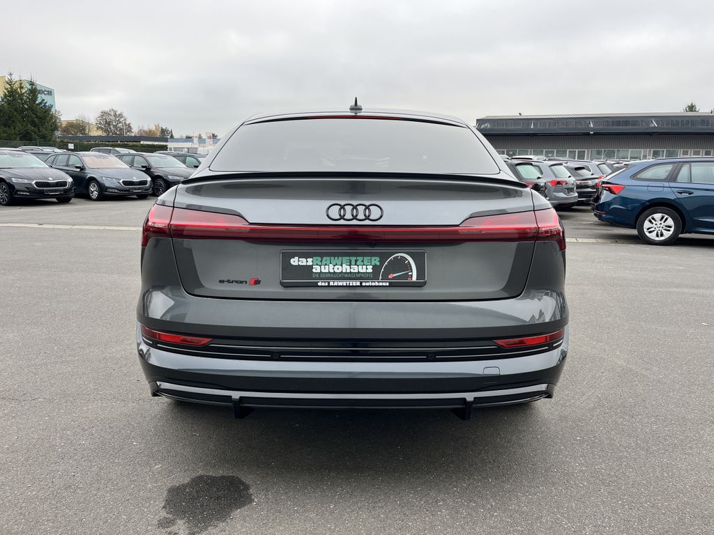 Audi e-tron S Sportback 7