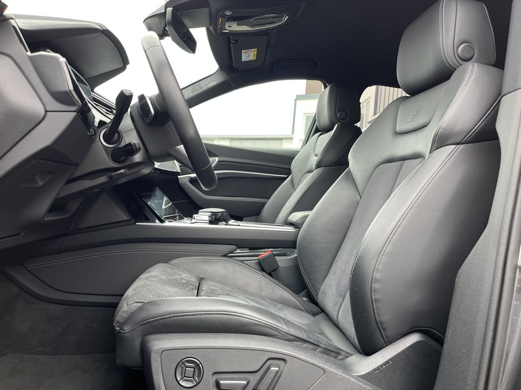 Audi e-tron S Sportback 10