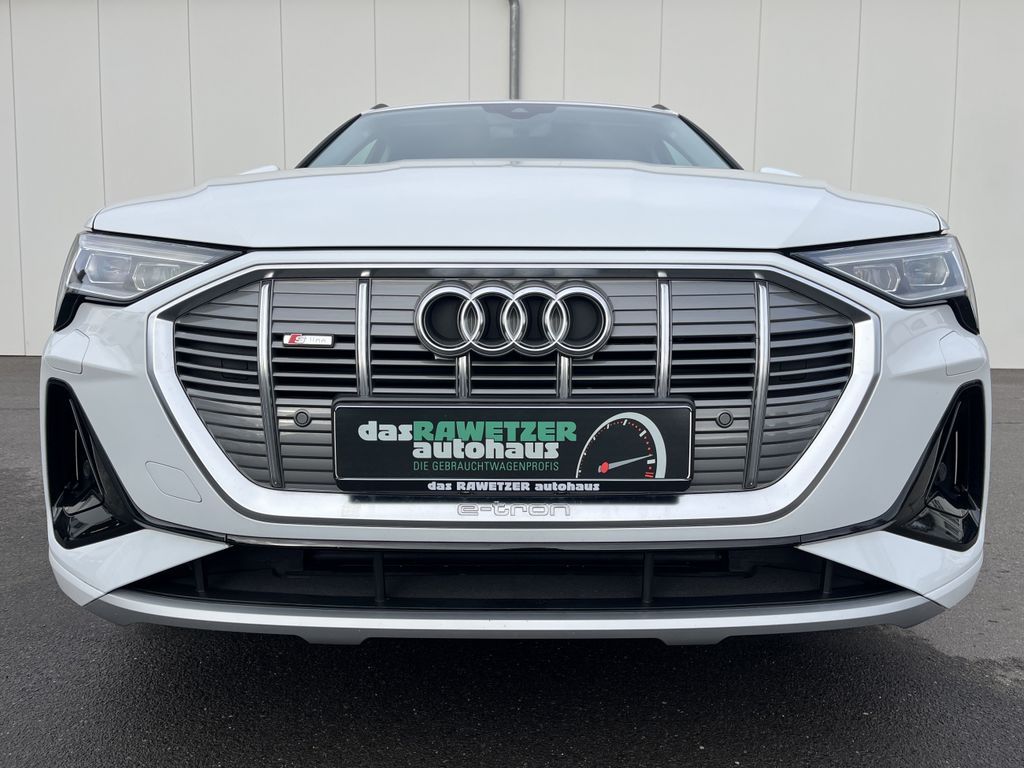 Audi e-tron S-Line 3