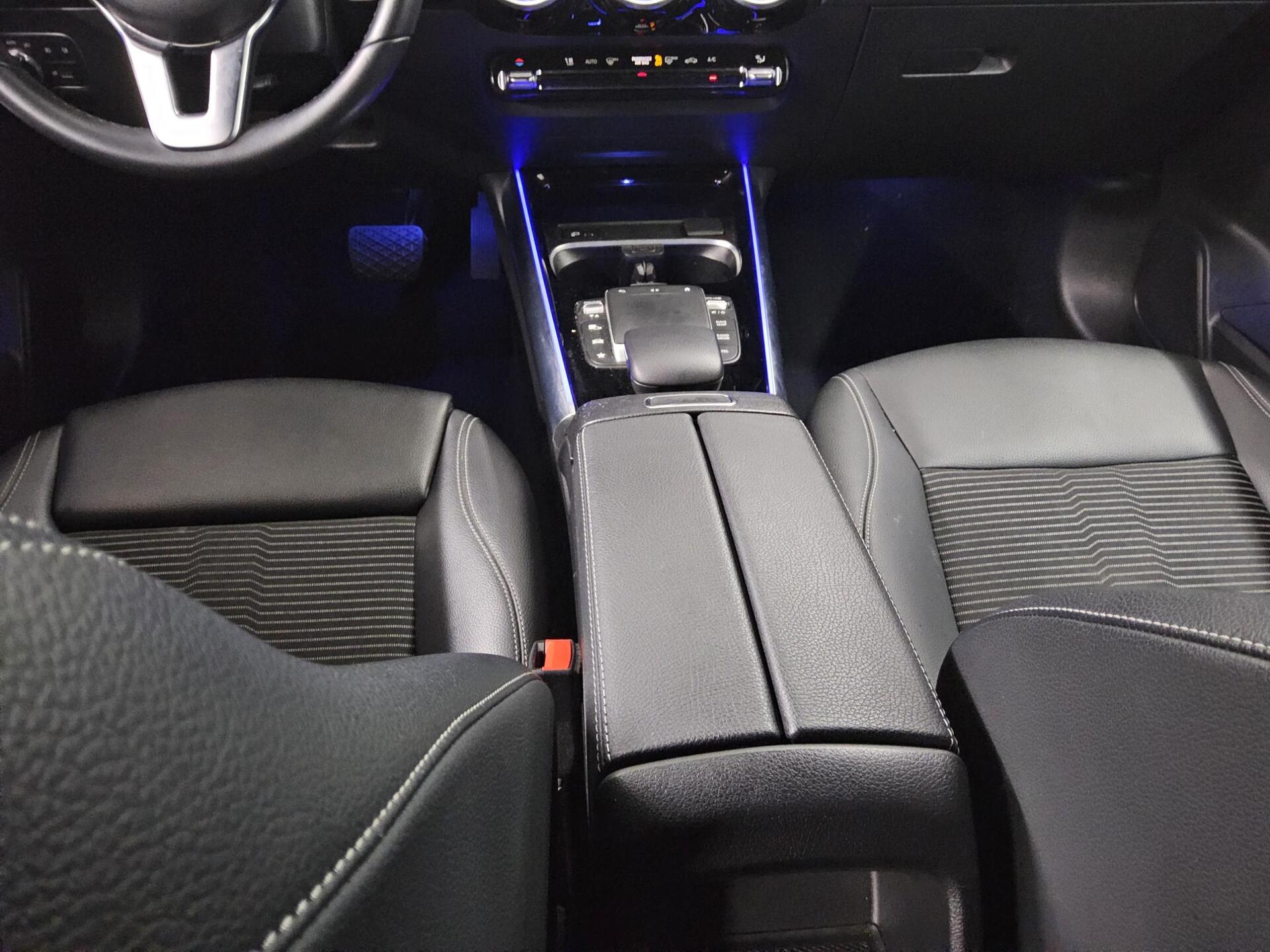 Mercedes-Benz GLA 200 d Progressive T-Leder Navi LED MBUX high Night 6