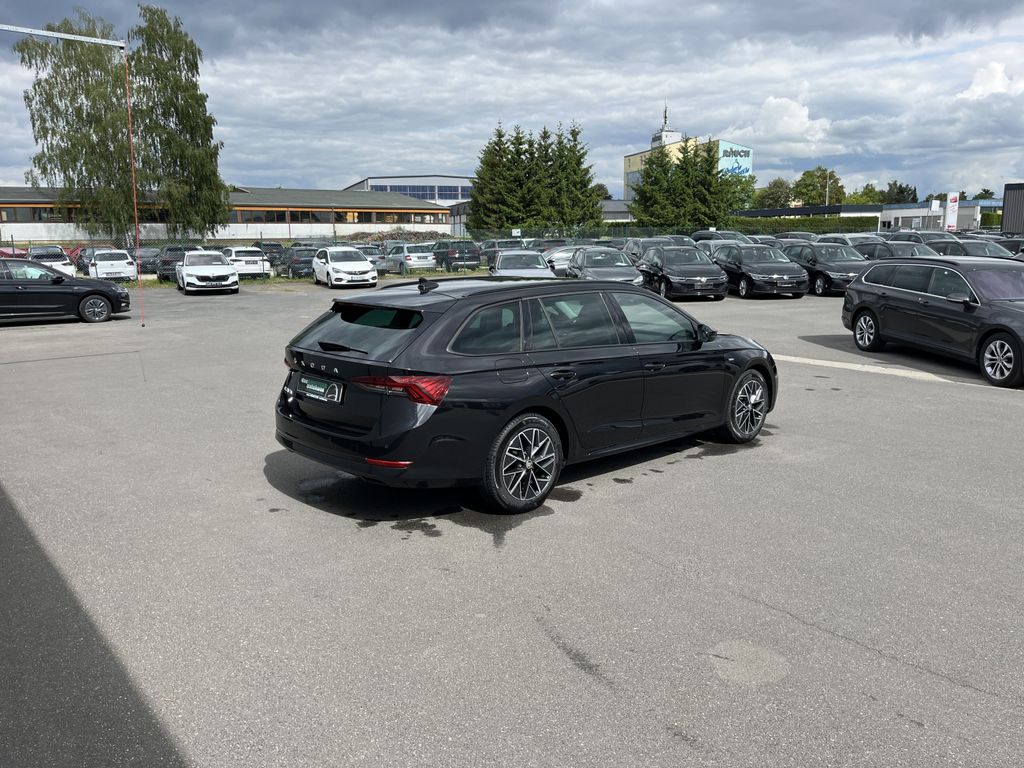 Skoda Octavia Combi 2.0 TDI Clever 7