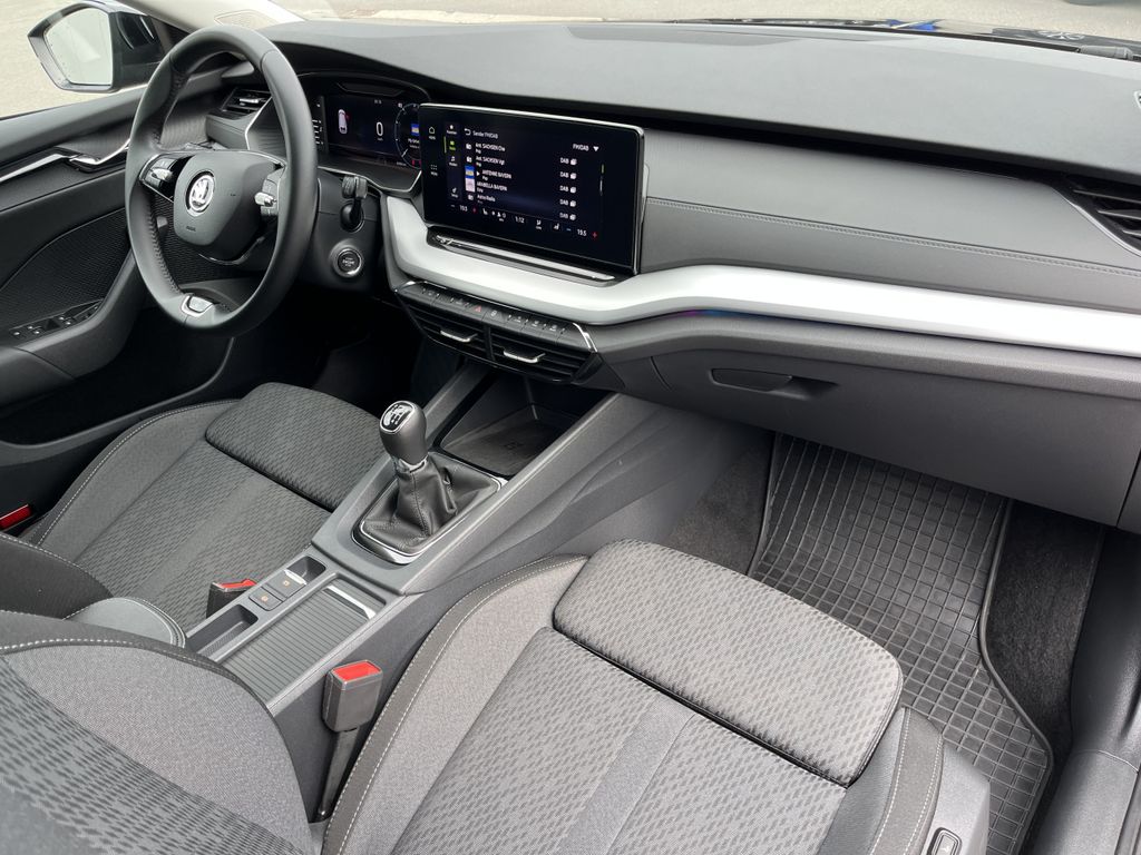 Skoda Octavia Combi 2.0 TDI Clever 13