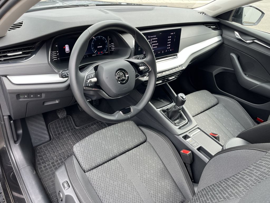 Skoda Octavia Combi 2.0 TDI Clever 11