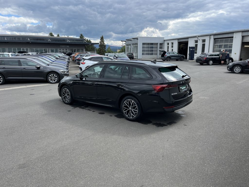 Skoda Octavia Combi 2.0 TDI Clever 10