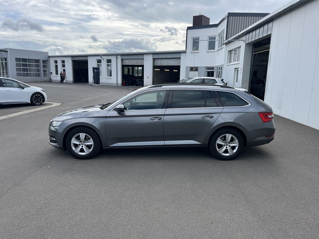 Skoda Superb Combi 2.0 TDI DSG Ambition 2