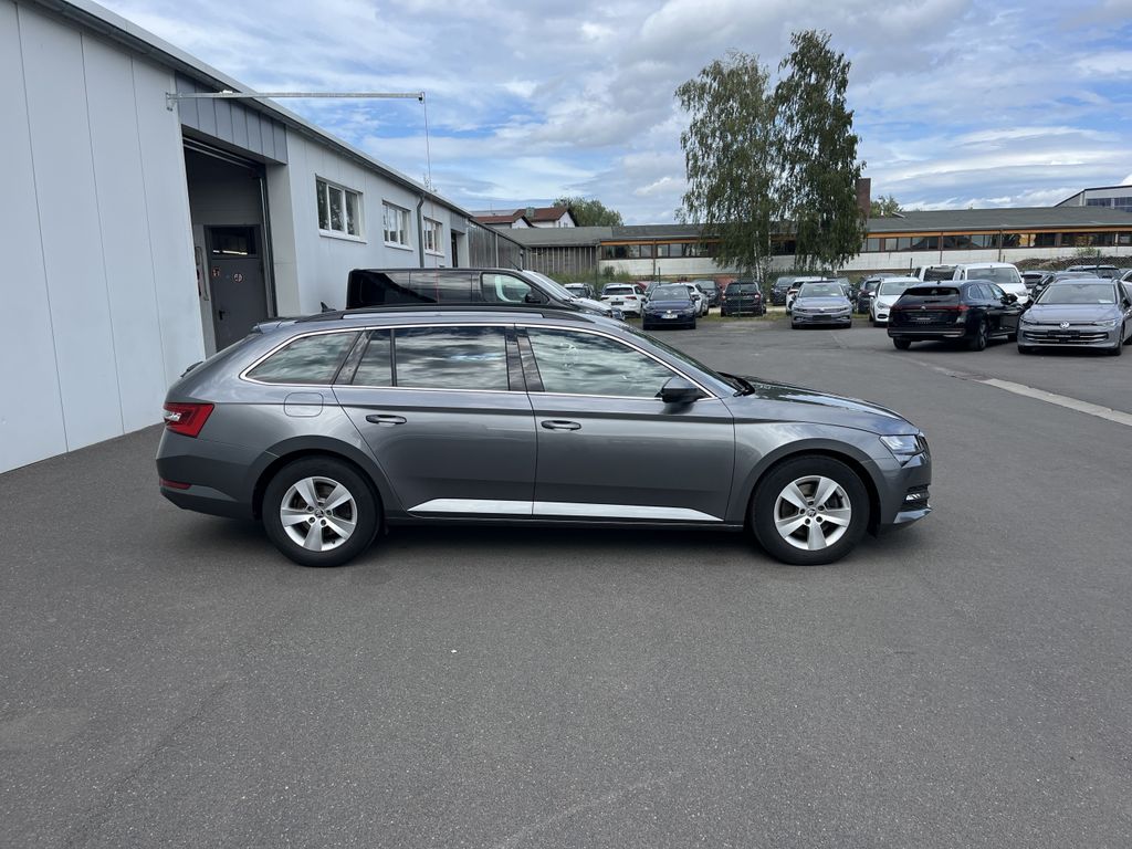 Skoda Superb Combi 2.0 TDI DSG Ambition 5