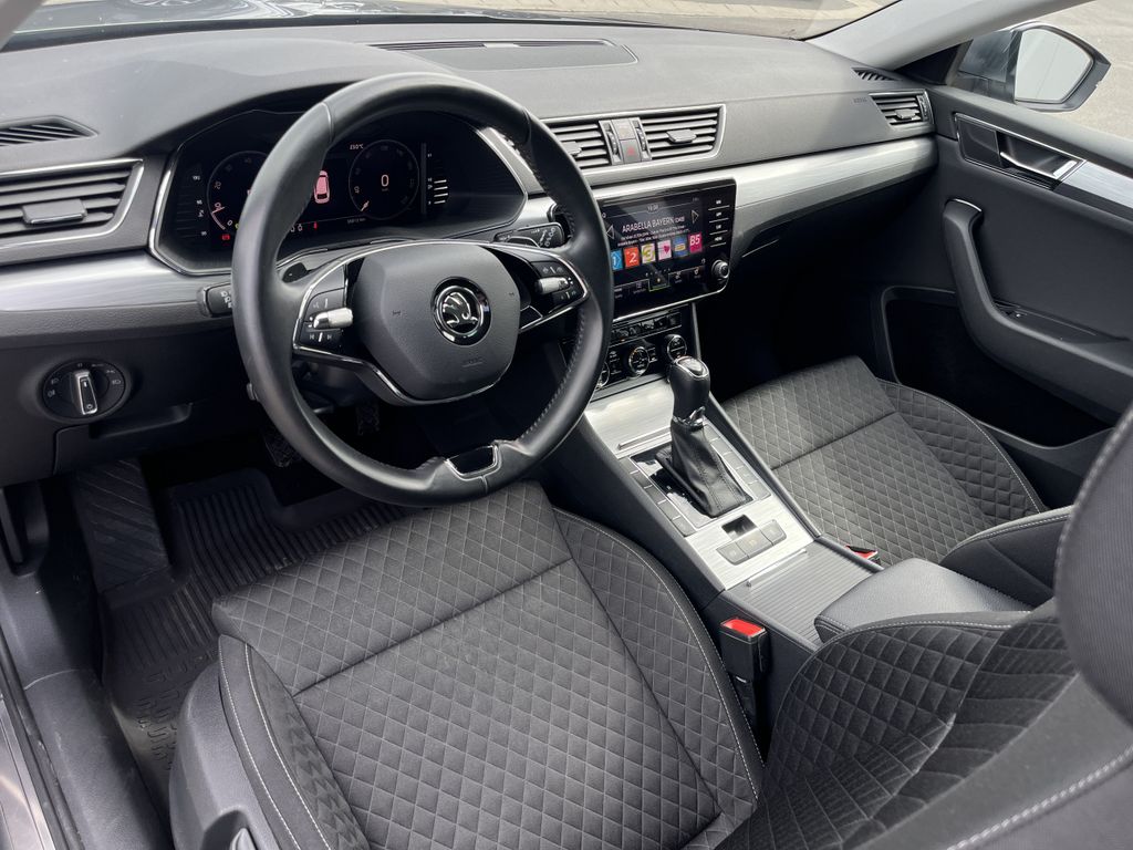 Skoda Superb Combi 2.0 TDI DSG Ambition 11