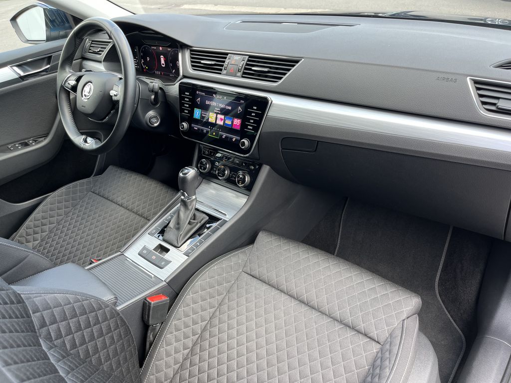 Skoda Superb Combi 2.0 TDI DSG Ambition 13