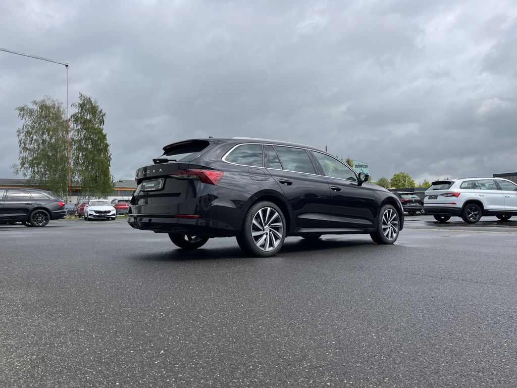 Skoda Octavia Combi 2.0 TDI DSG Style 5