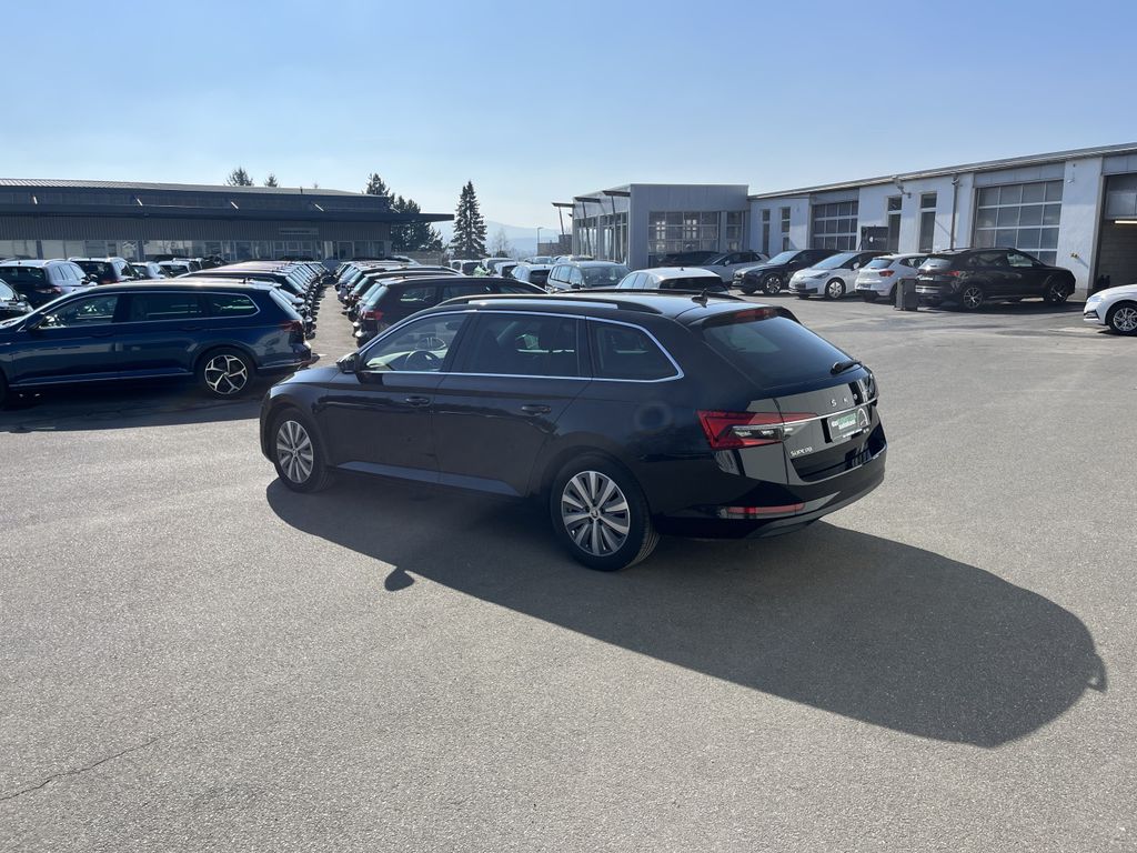 Skoda Superb Combi 2.0 TDI DSG Ambition 9