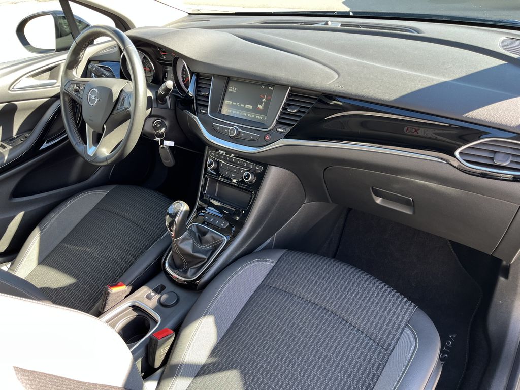 Opel Astra K 1.2 Business 12