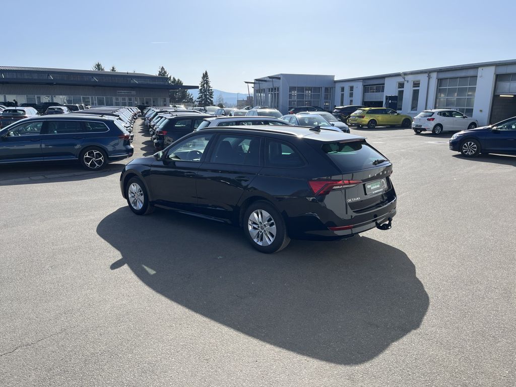 Skoda Octavia Combi 2.0 TDI Ambition 9