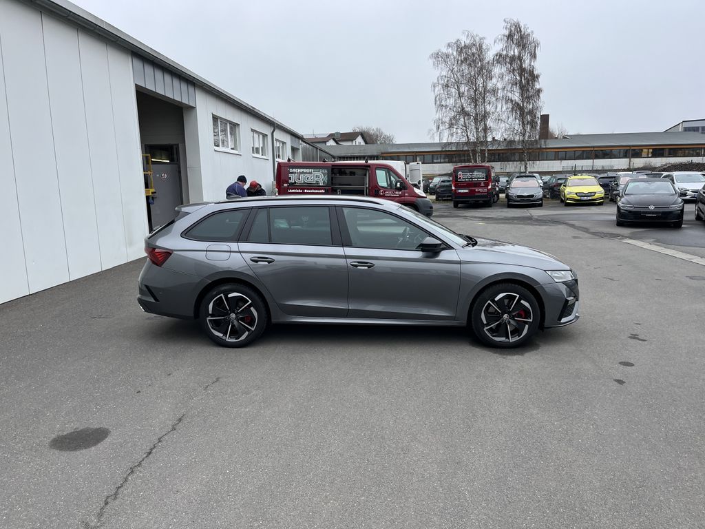 Skoda Octavia Combi 1.4 TSI iV RS 5