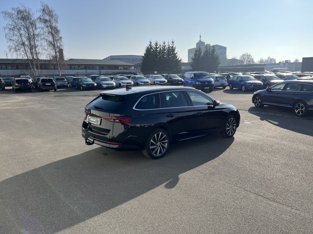 Skoda Octavia Combi 2.0 TDI DSG Style 6