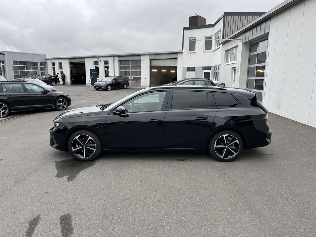 Opel Astra 1.2 GS 3