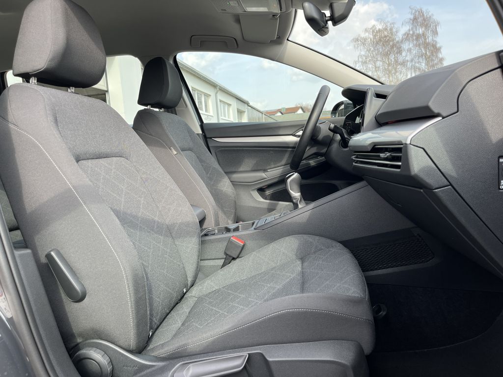 Volkswagen Golf Variant 1.5 TSI Life 12