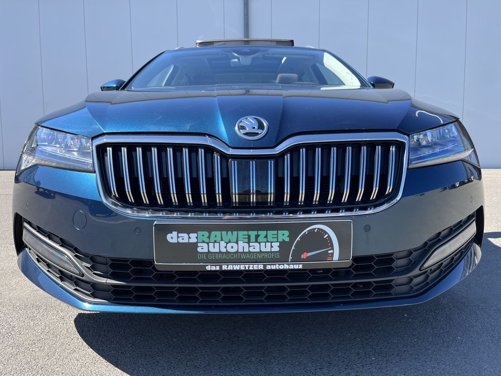 Skoda Superb Combi 2.0 TDI DSG Ambition 4