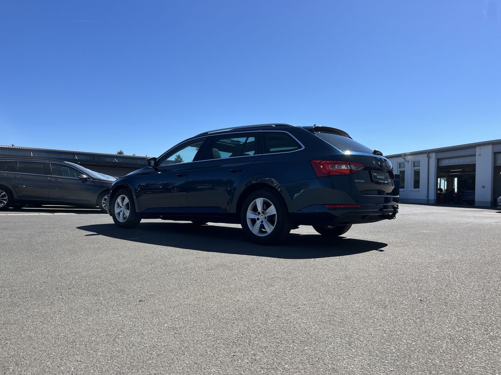 Skoda Superb Combi 2.0 TDI DSG Ambition 7
