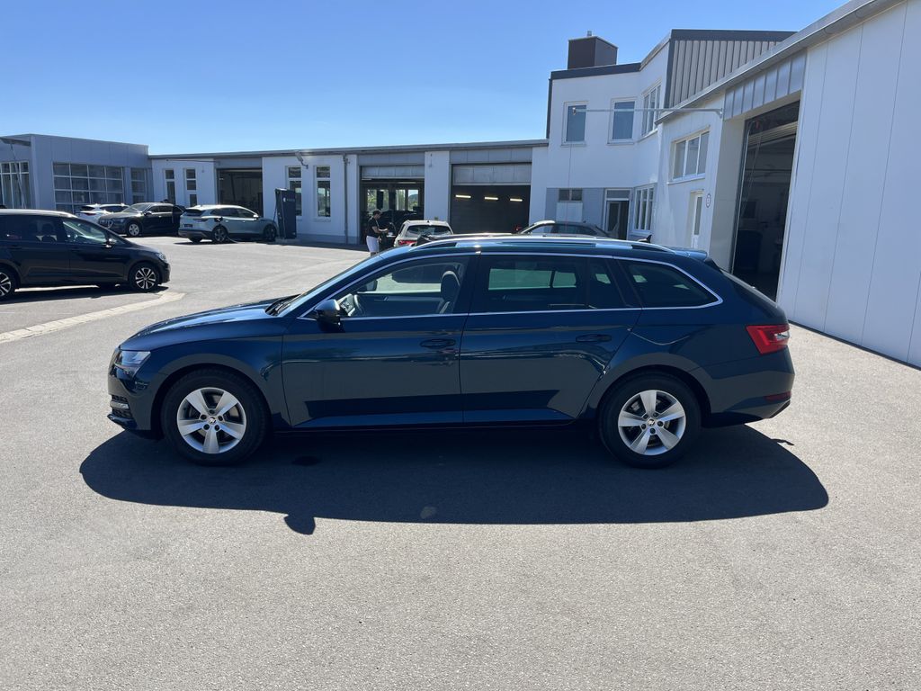 Skoda Superb Combi 2.0 TDI DSG Ambition 3