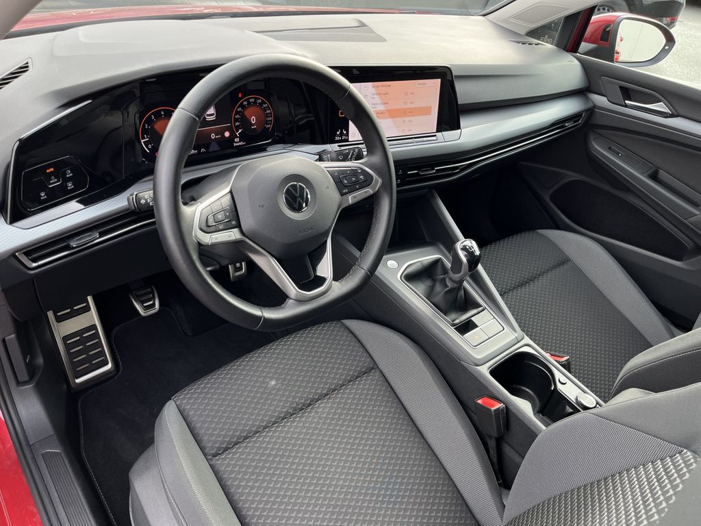 Volkswagen Golf Variant 1.5 TSI ACTIVE 9