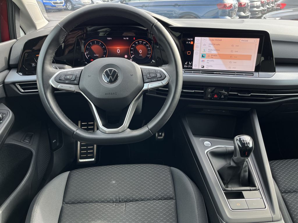 Volkswagen Golf Variant 1.5 TSI ACTIVE 13