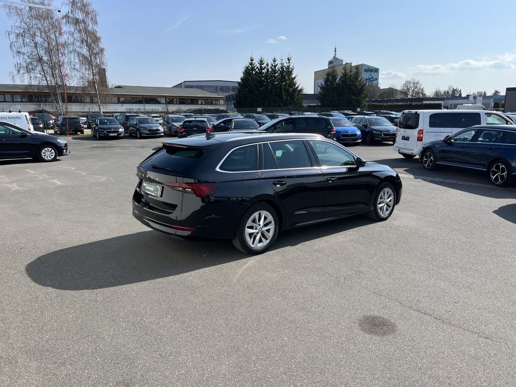 Skoda Octavia Combi 2.0 TDI Style 6
