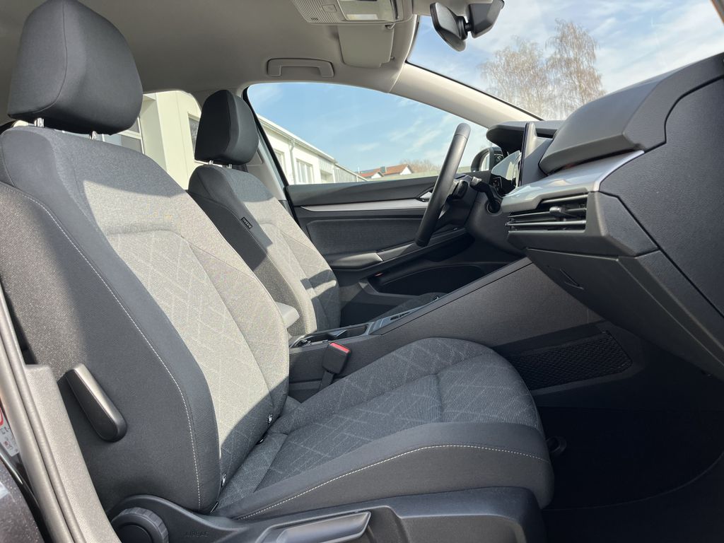 Volkswagen Golf 2.0 TDI DSG Life 14