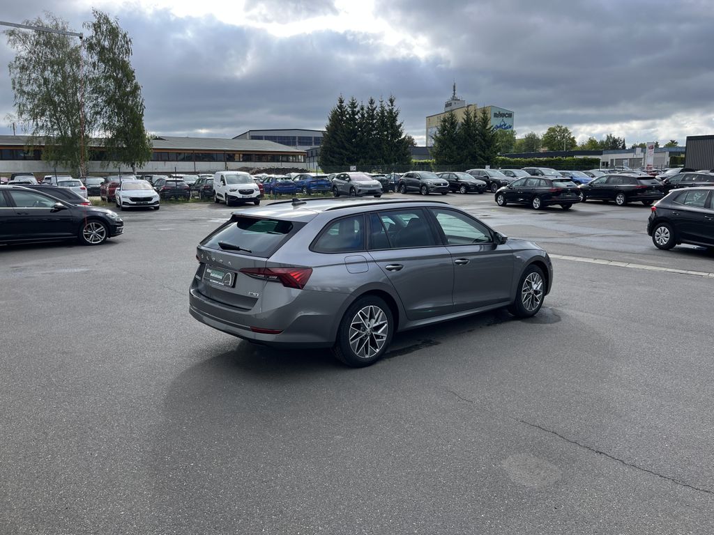 Skoda Octavia Combi 1.0 TSI DSG Blackline 6