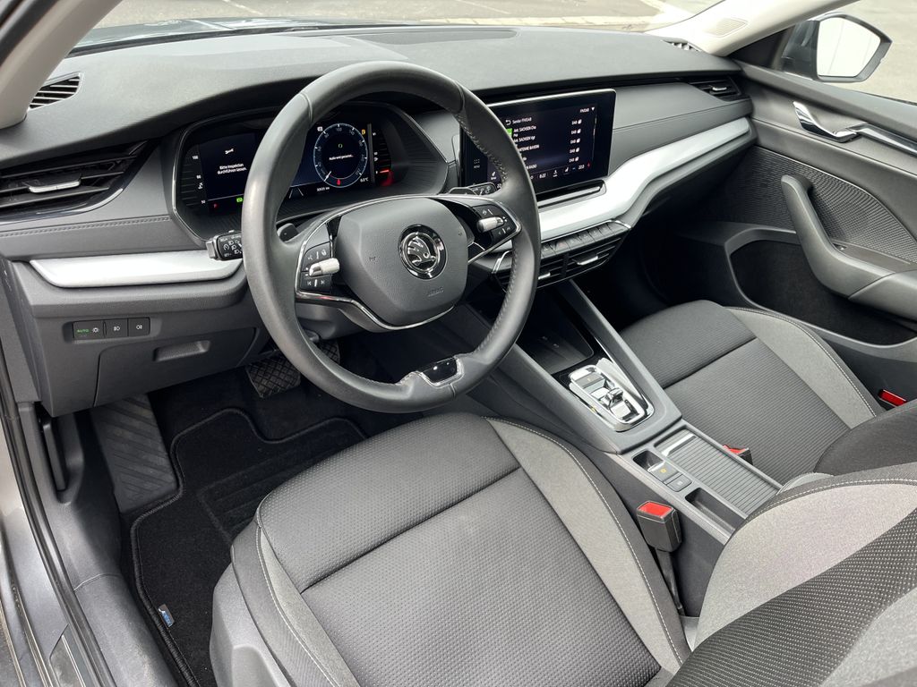 Skoda Octavia Combi 1.0 TSI DSG Blackline 10