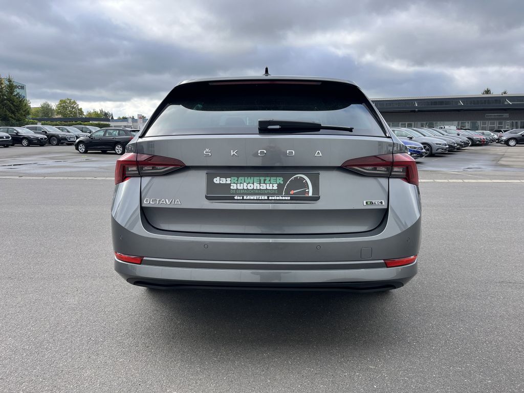 Skoda Octavia Combi 1.0 TSI DSG Blackline 7