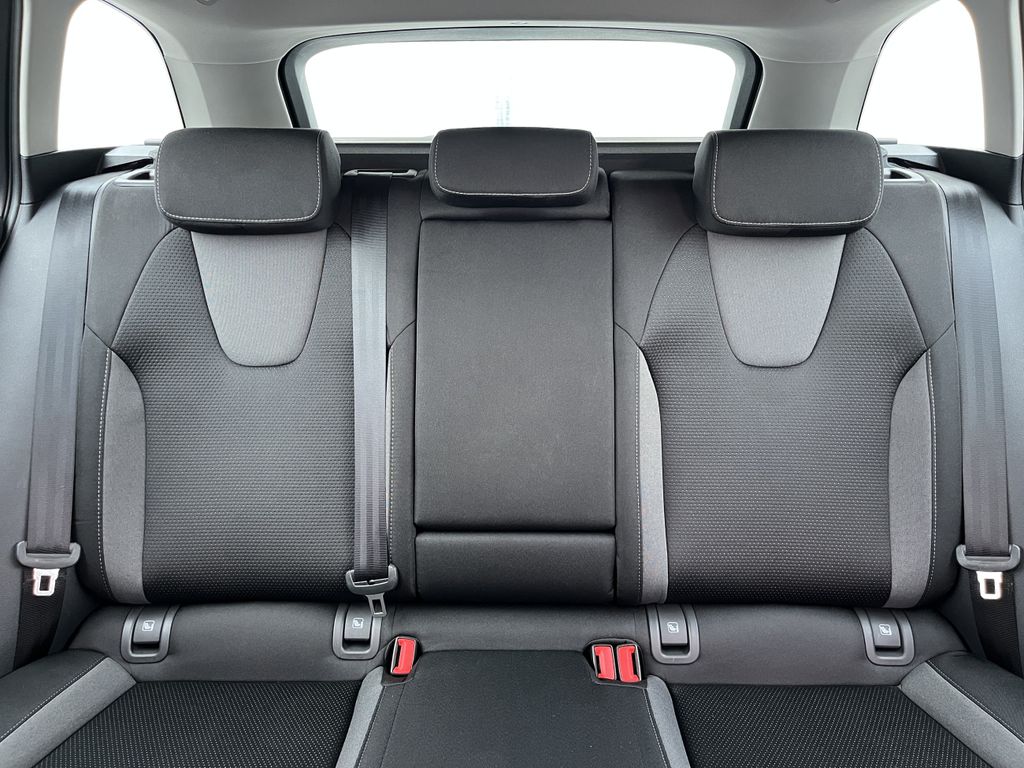 Skoda Octavia Combi 1.0 TSI DSG Blackline 16
