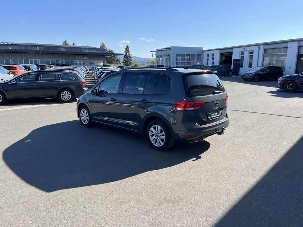 Volkswagen Touran 2.0 TDI DSG Comfortline 9