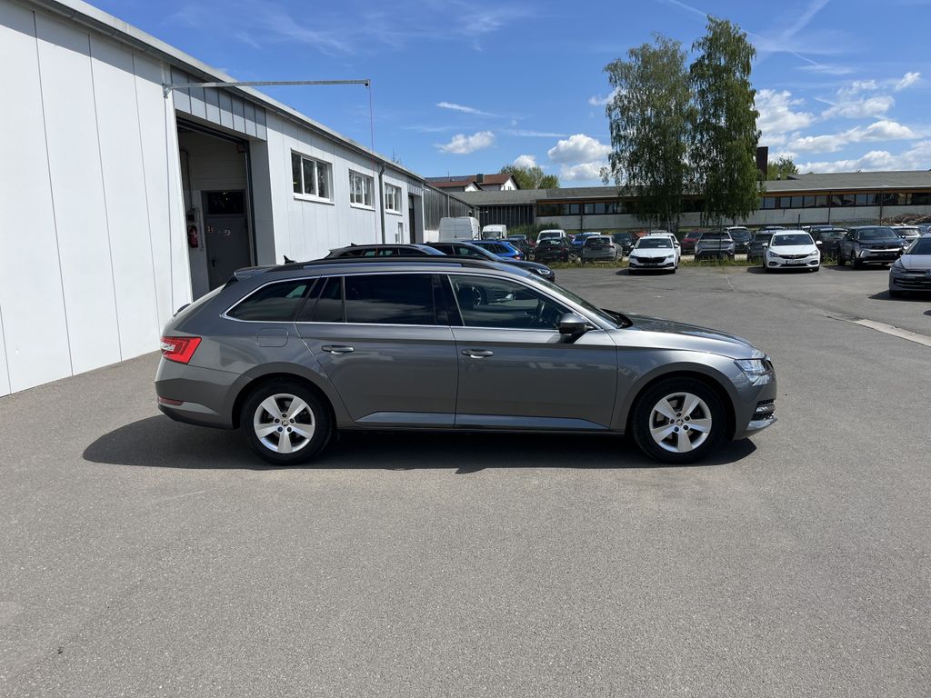 Skoda Superb Combi 2.0 TDI DSG Ambition 4