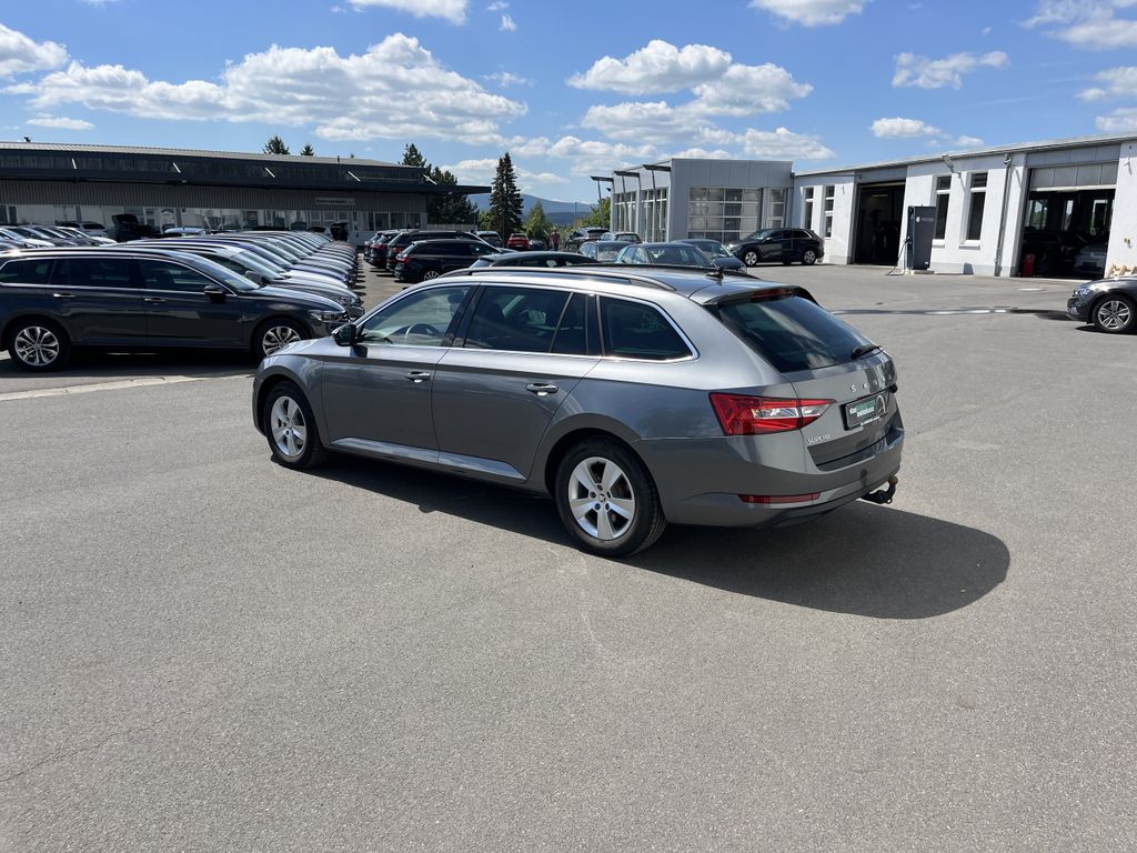 Skoda Superb Combi 2.0 TDI DSG Ambition 9