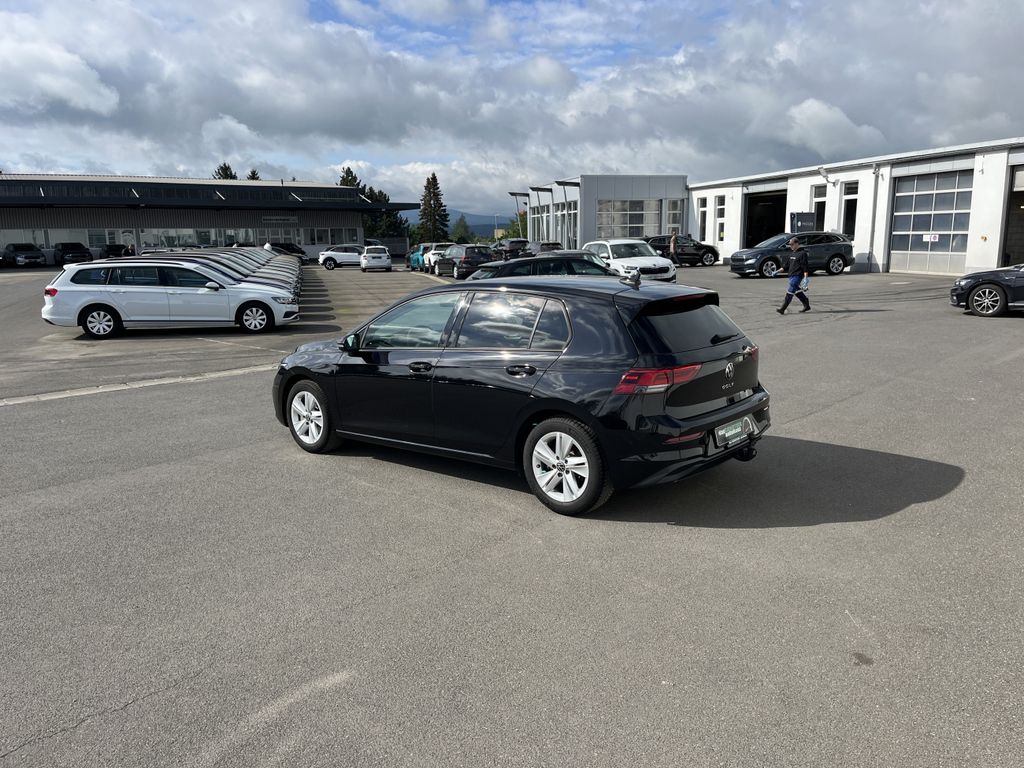Volkswagen Golf 1.5 TSI Life 9