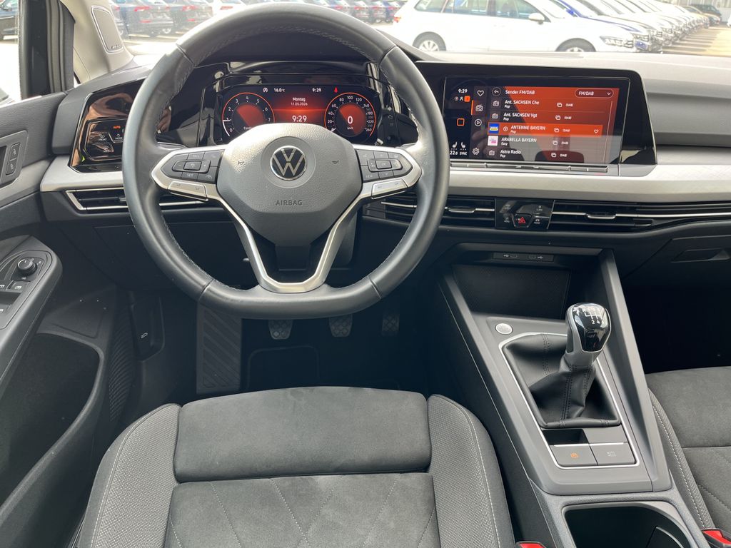 Volkswagen Golf 1.5 TSI Life 14