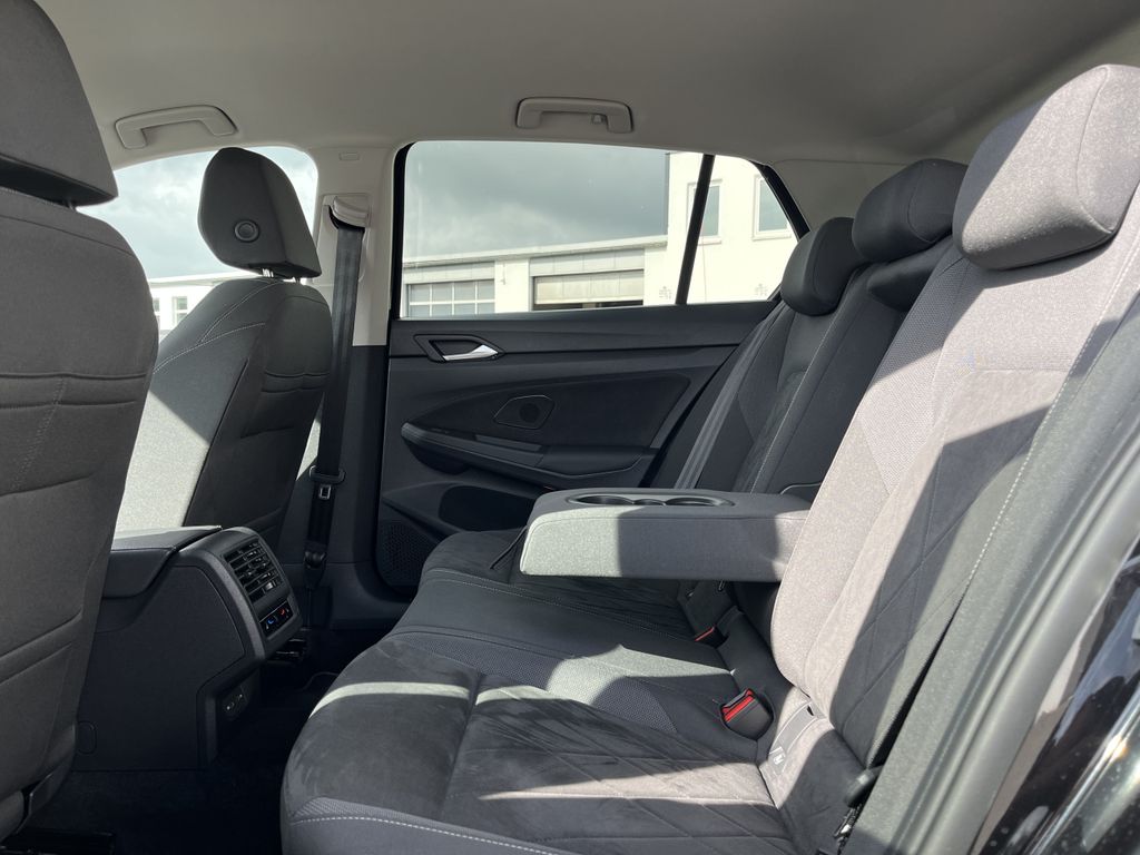 Volkswagen Golf 1.5 TSI Life 15