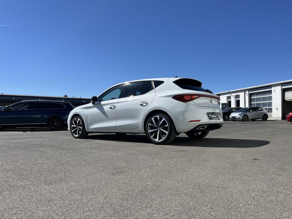 Seat Leon 2.0 TSI DSG FR 8