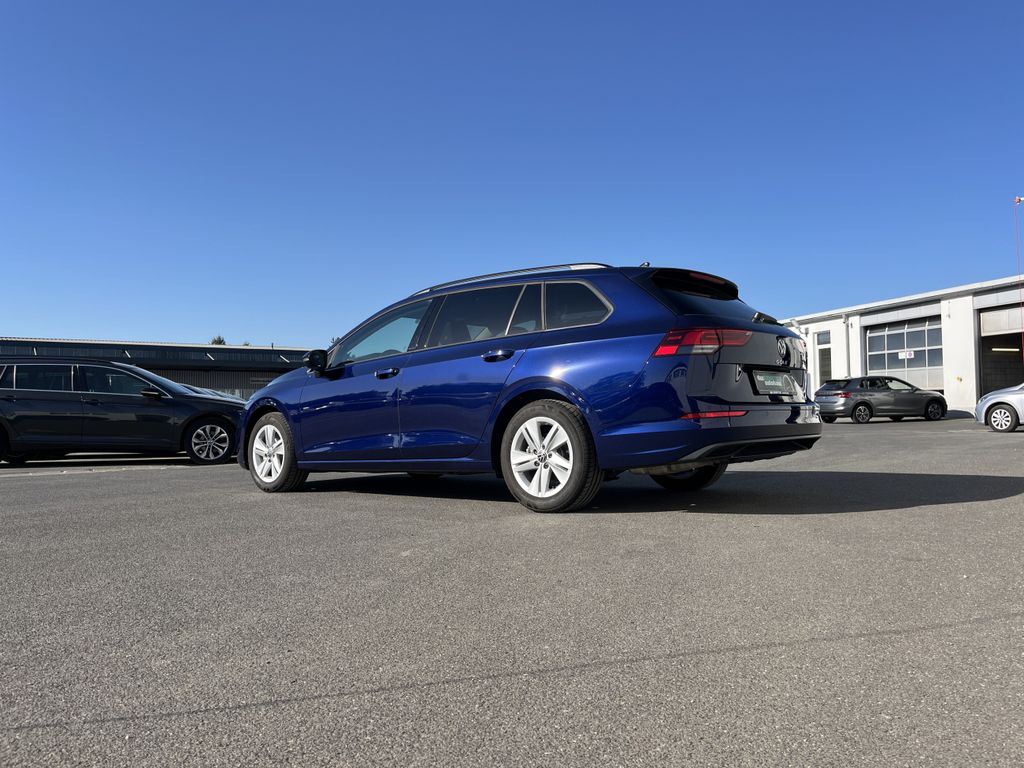 Volkswagen Golf Variant 1.5 TSI DSG Life 7