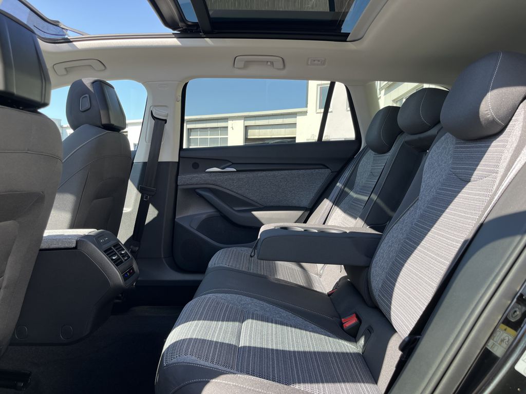 Skoda Superb Combi 2.0 TDI DSG 4x4 Selection 17