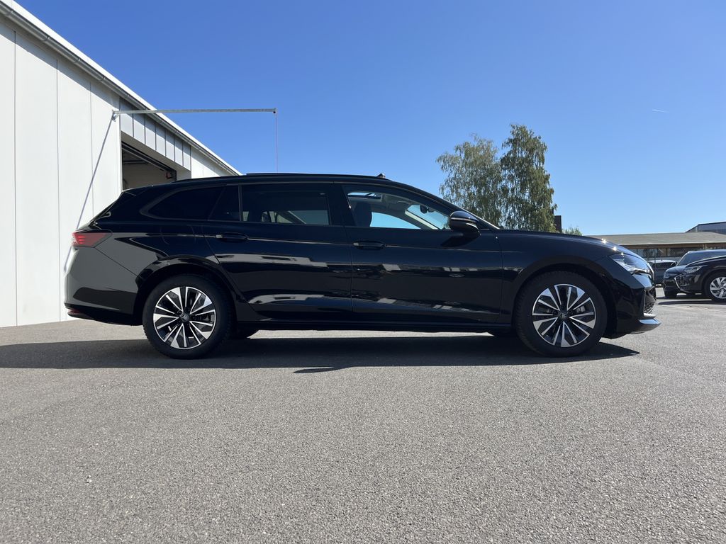 Skoda Superb Combi 2.0 TDI DSG 4x4 Selection 5