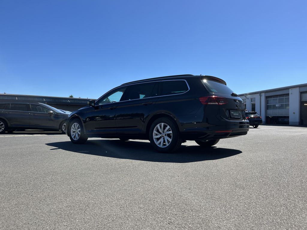 Volkswagen Passat Variant 2.0 TDI DSG Business 9
