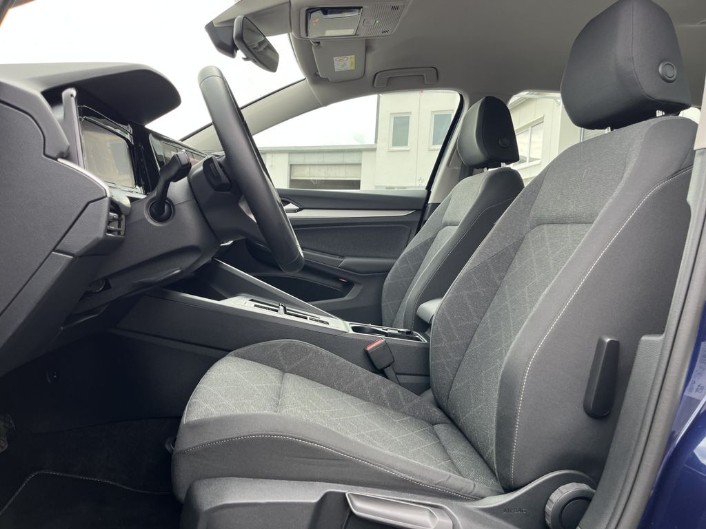 Volkswagen Golf Variant 1.5 TSI DSG Life 11