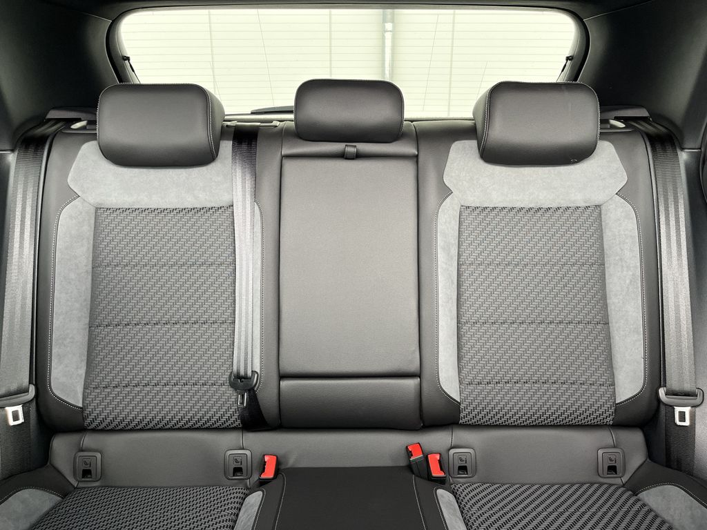 Volkswagen T-Roc 1.5 TSI DSG R-Line 16